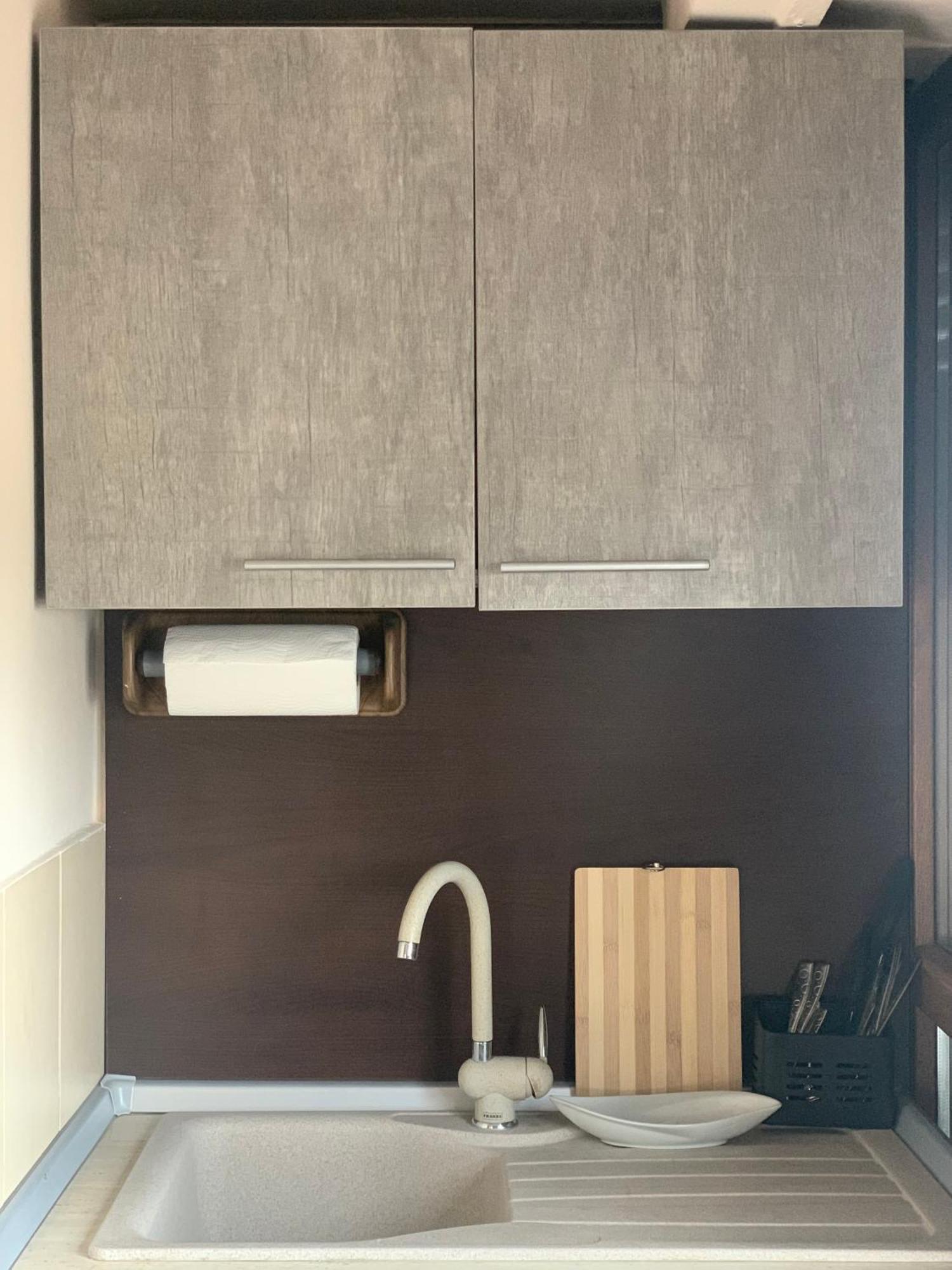Minerva Ultracentral Apartment ไกรโอวา ภายนอก รูปภาพ