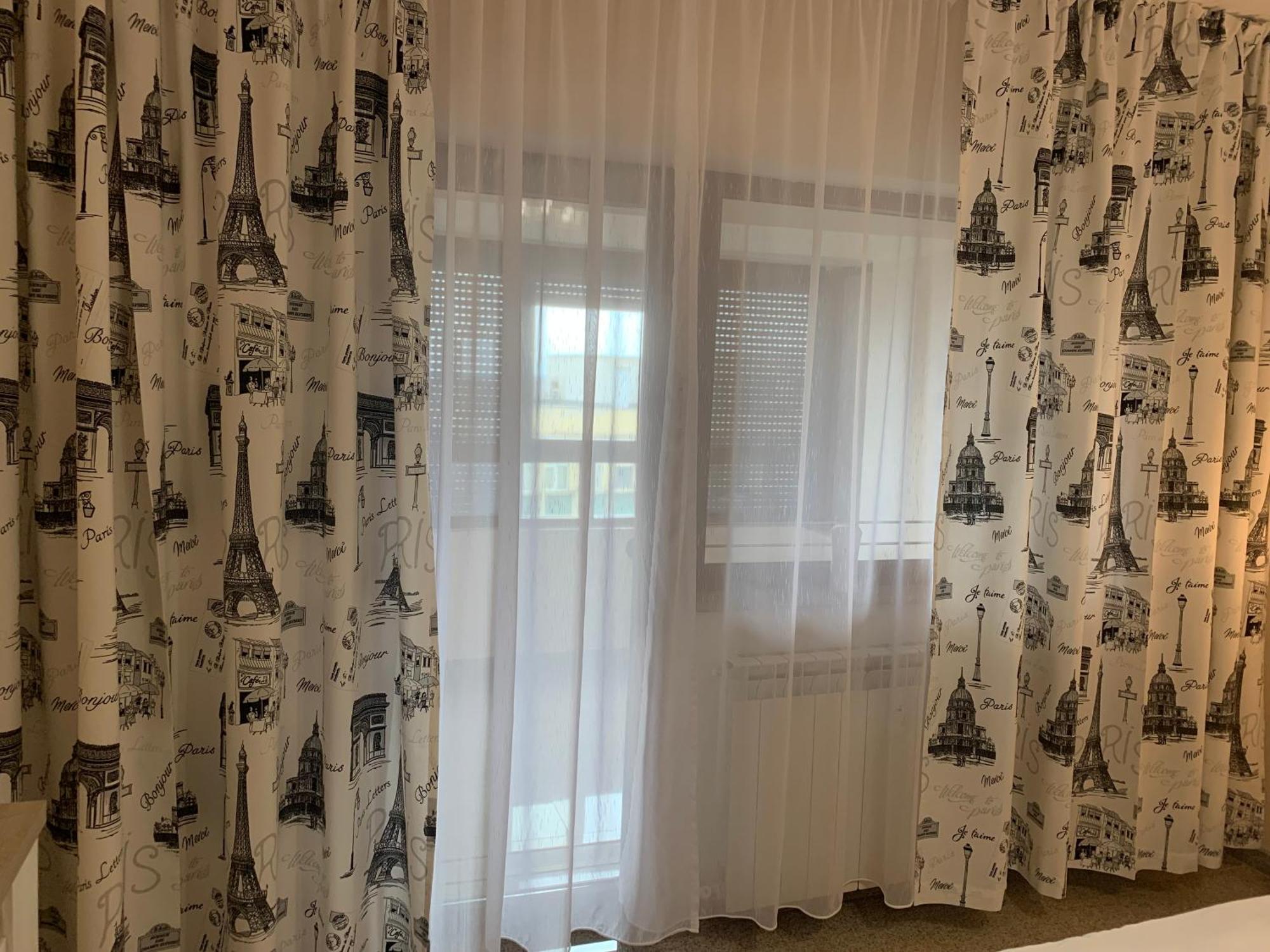 Minerva Ultracentral Apartment ไกรโอวา ภายนอก รูปภาพ