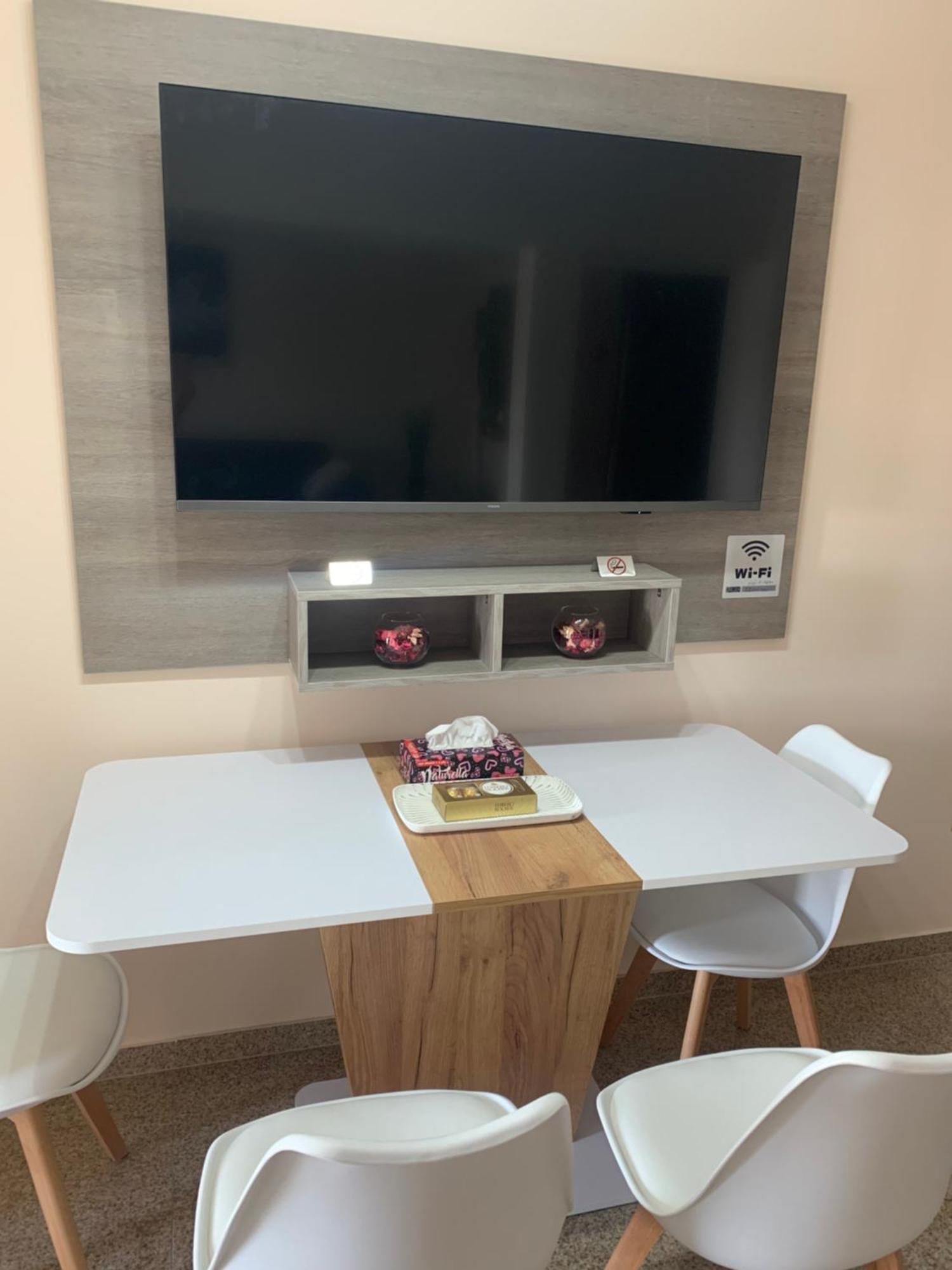 Minerva Ultracentral Apartment ไกรโอวา ภายนอก รูปภาพ